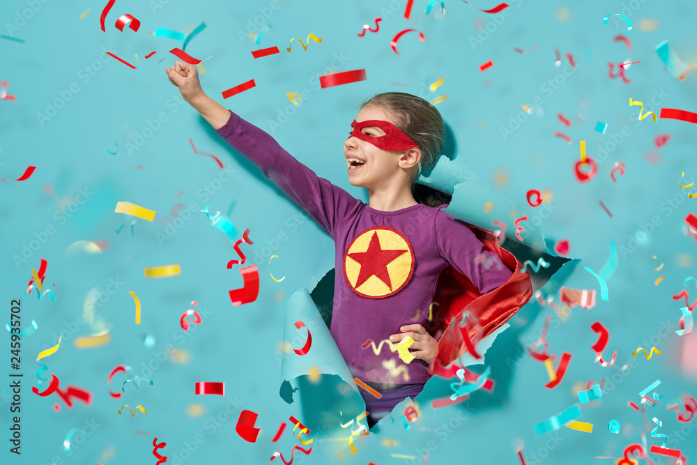 Obraz premium child playing superhero