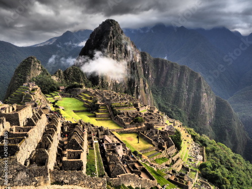 Machu-Pichu Inca temple