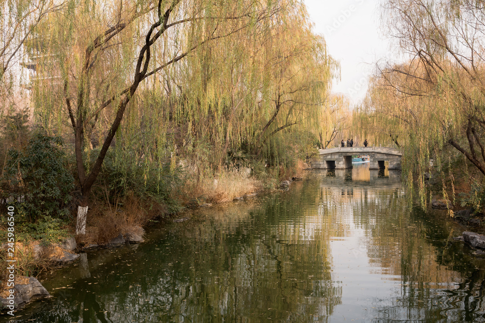 Obraz premium View of the river and bridge in Jinan, Shandong province, China, autumn day