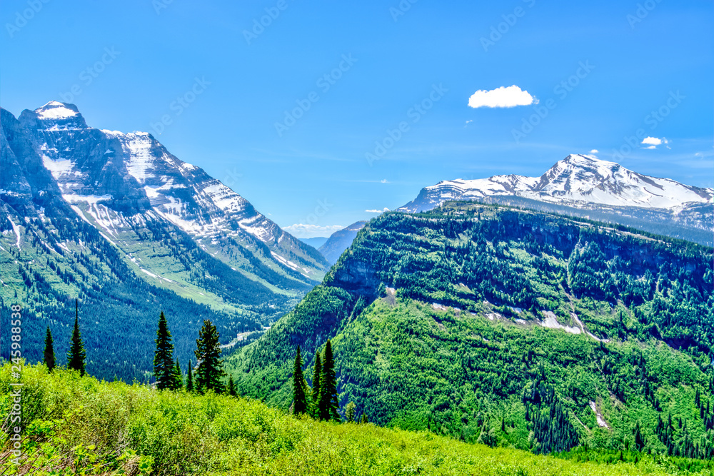 Beautiful views of Glacier National Park in Montana