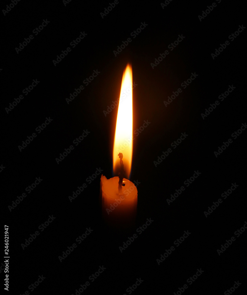 candle light with black background
