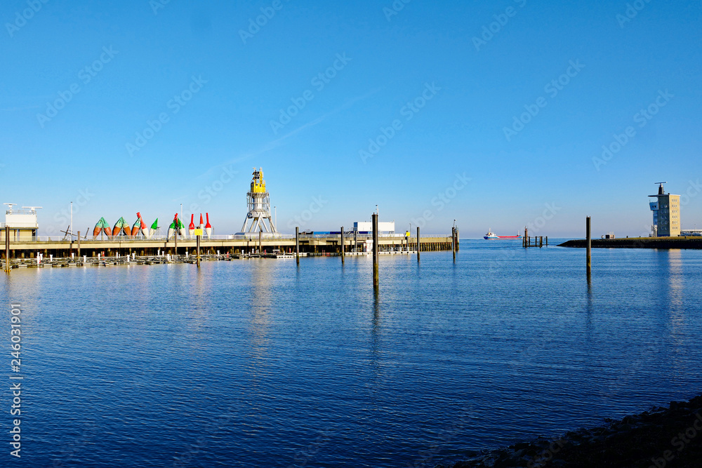 Blick auf den Hafen von Cuxhaven