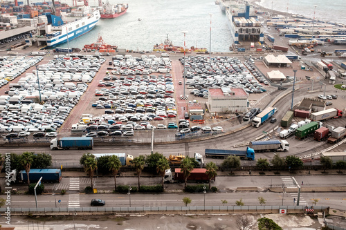 Salerno Hafen Frachtschiffe