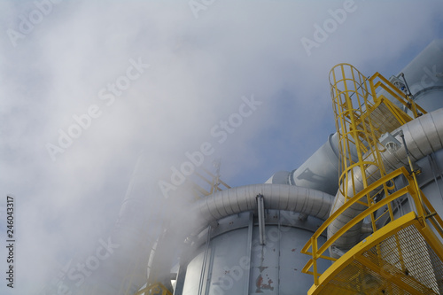 Obraz na płótnie Chemical plant in the blue sky w salonie