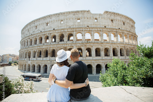 Photography a couple travels