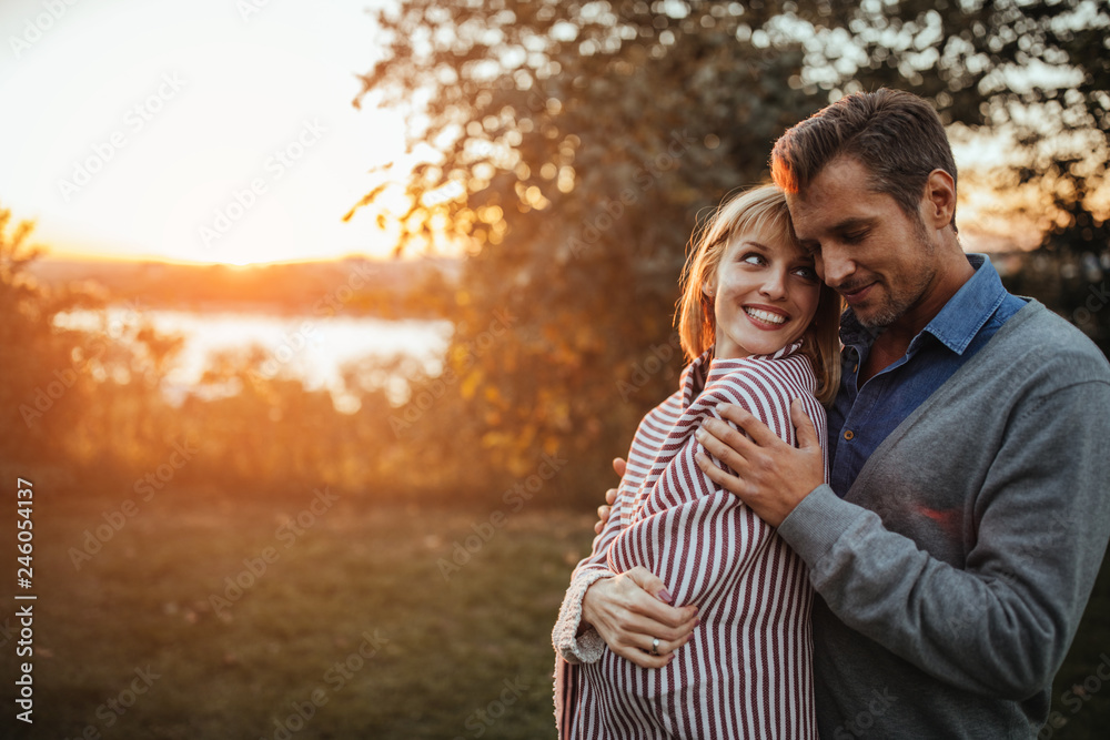 Fototapeta premium In his hug, I’m safe