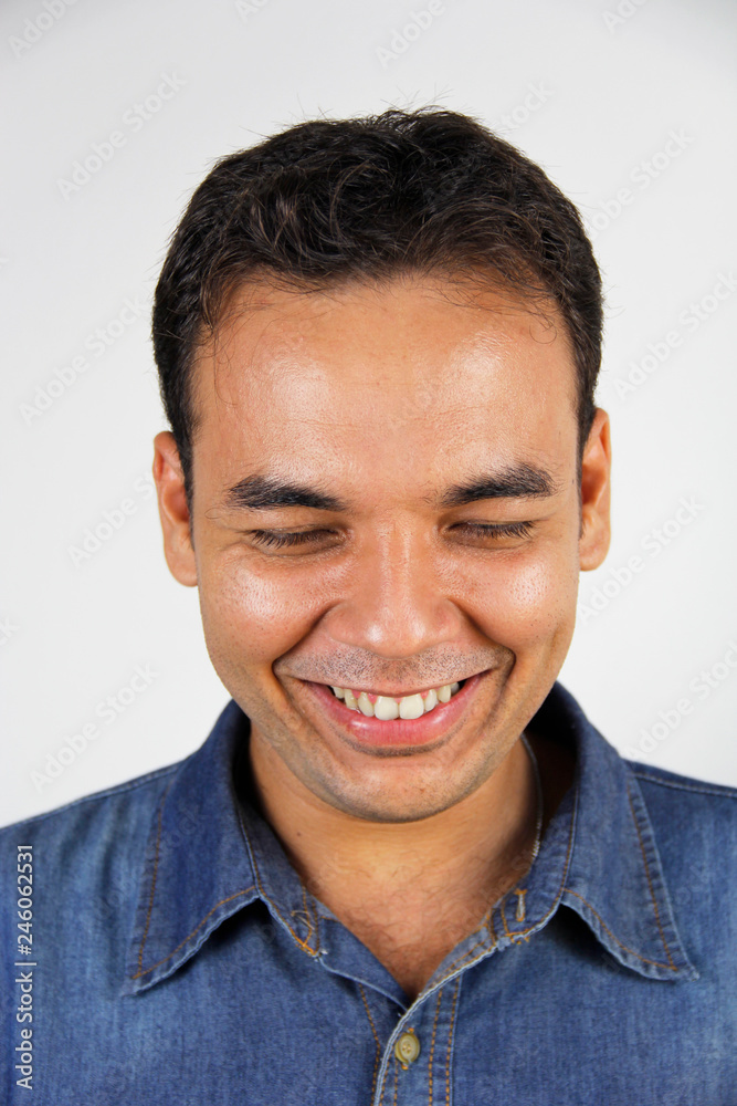 Obraz premium Homem jovem sorrindo