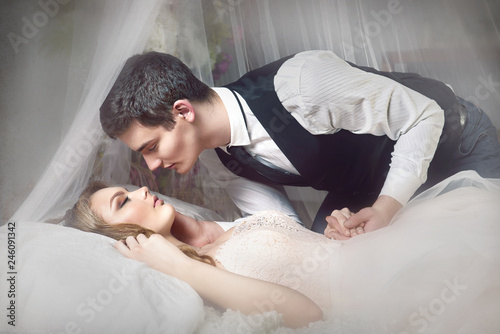 Εκτύπωση καμβά Fairytale Princess sleeping that will awaken by the kiss of Prince charming