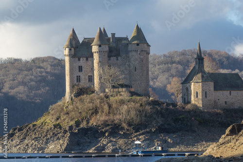 château de val l'hiver photo