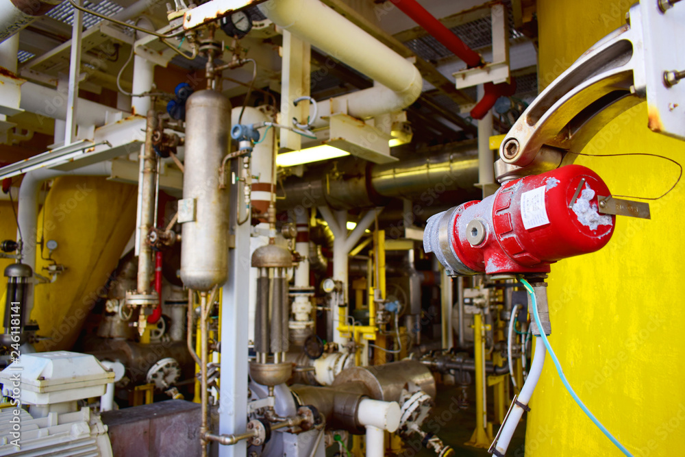 Flame detector for detect fire case at oil and gas platform Flame detector for detect fire case at oil and gas platform