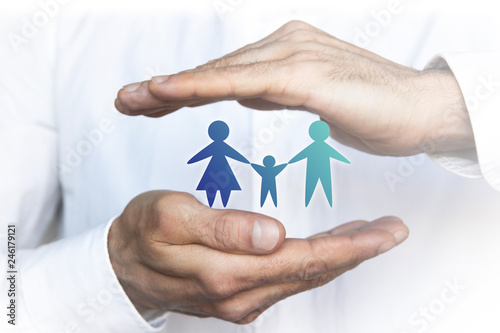 Konstfotografi mani, famiglia, protezione, assicurazione, infanzia