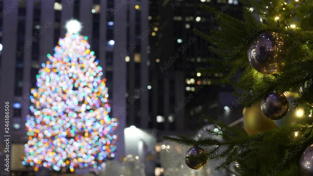 Famous and spectacular Christmas tree in New York Famous and spectacular Christmas tree in New York