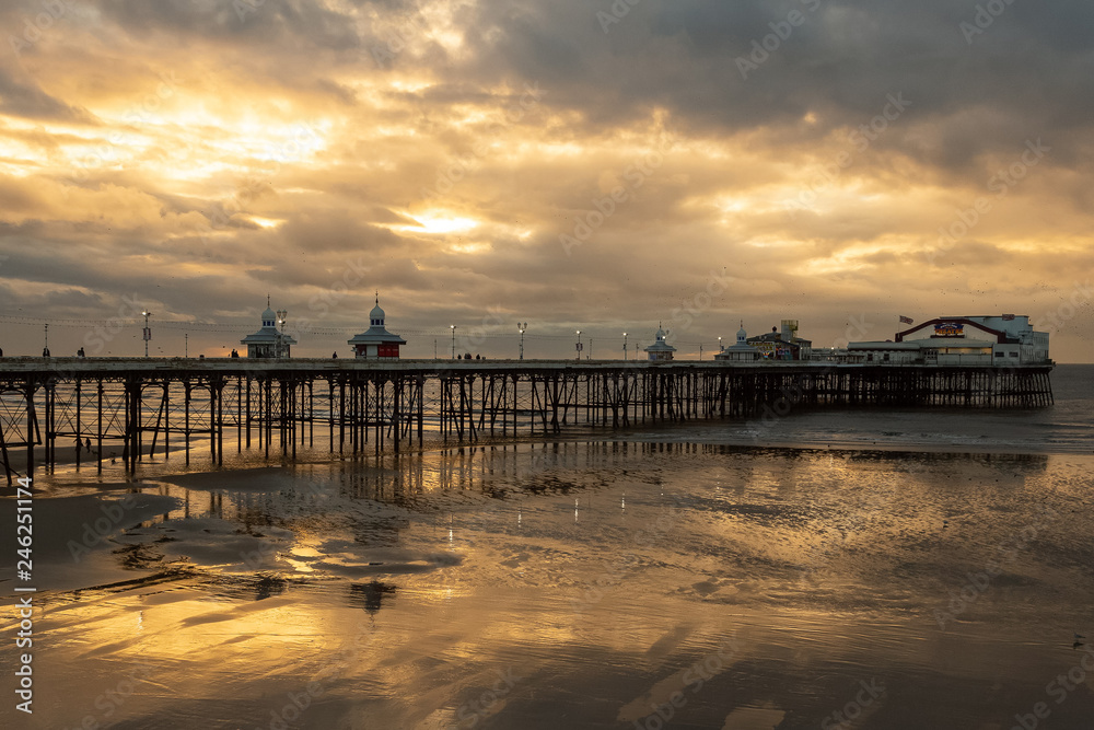 Fototapeta premium dramatyczny wieczór w Blackpool