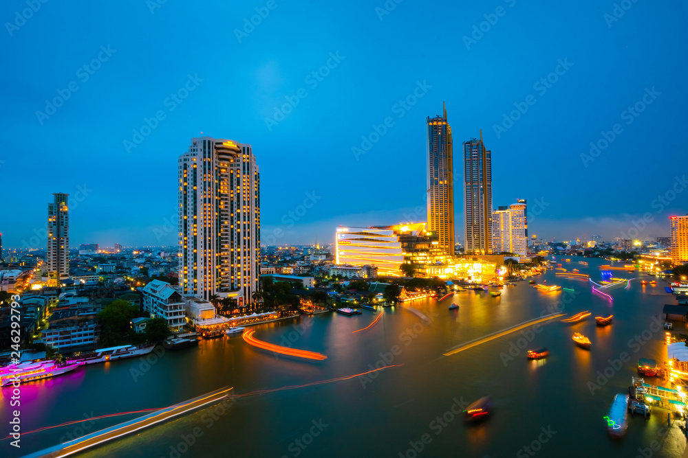 Fototapeta premium Bangkok,Thailand-November 9,2018: The spectacular lighting show in Iconsiam grand opening festivities