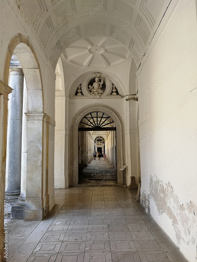 Certosa di Padula - Corridoio porticato