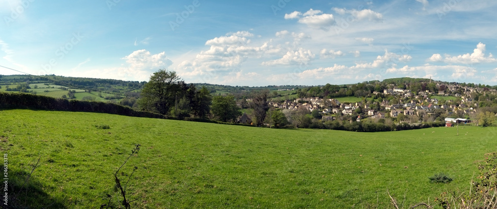 Obraz premium Scenic view of picturesque Painswick, a Cotswolds travel destination town in Gloucestershire, UK