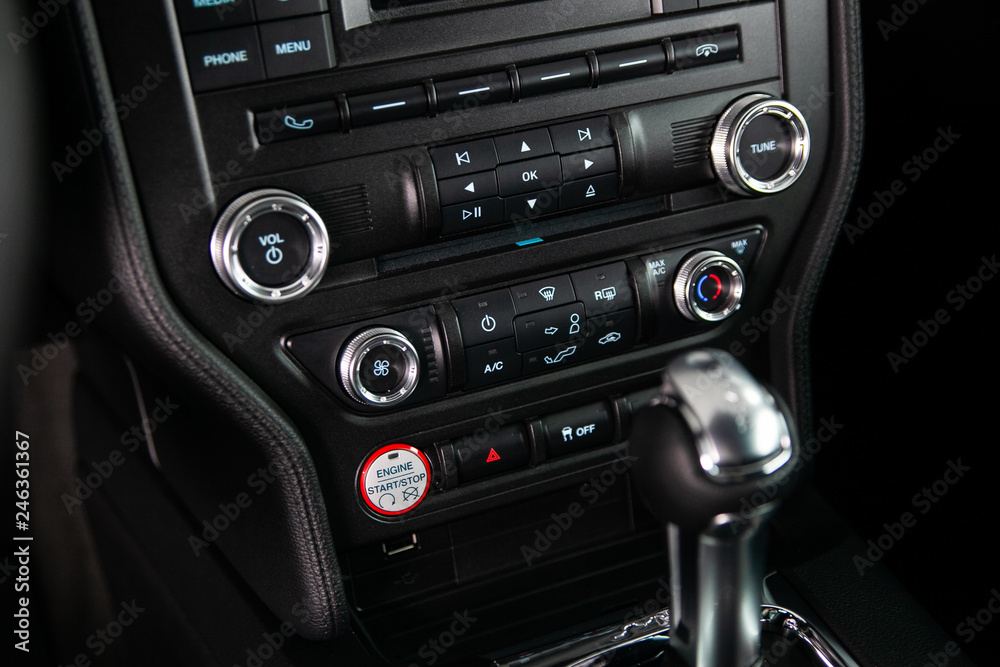 Luxury car design elements Luxury car design elements