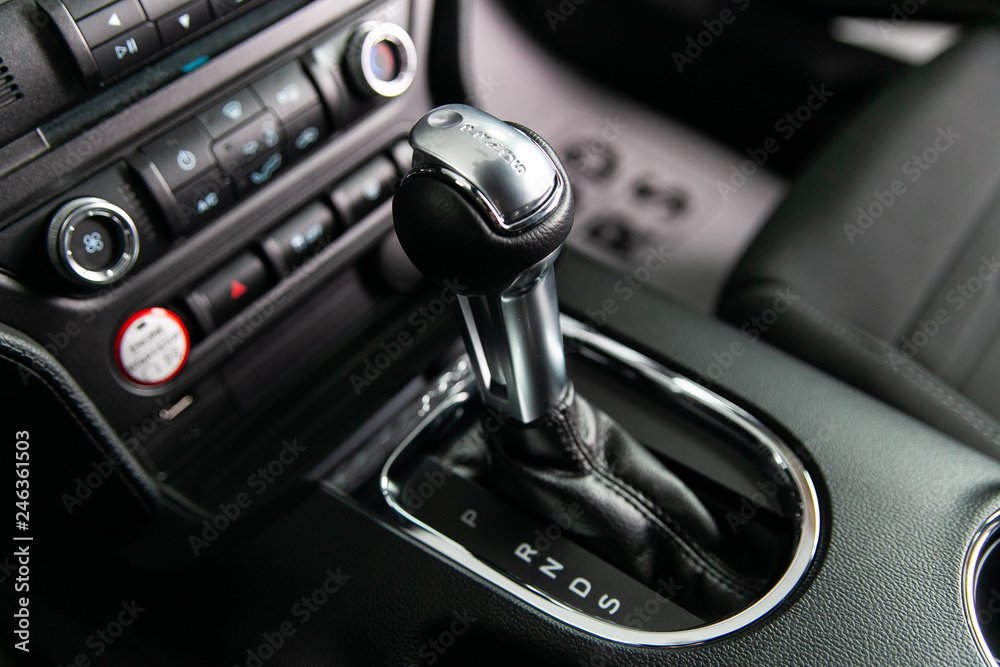 Luxury car design elements Luxury car design elements
