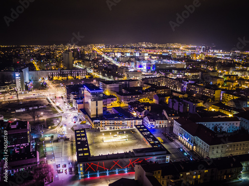 Kielce nocą panorama miasta