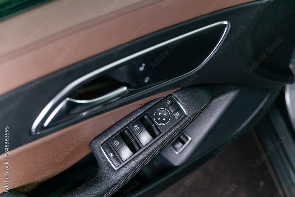 Luxury car design elements Luxury car design elements