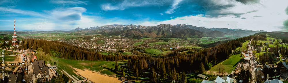 Zakopane Panorama szeroka na Tatry dron