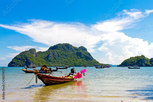 Beach and small boat with sunshine at Baan Koh Teap © suthin3