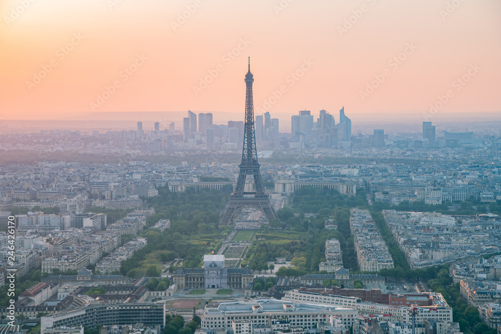 Fototapeta Sunset aerial view of the famous Eiffel Tower