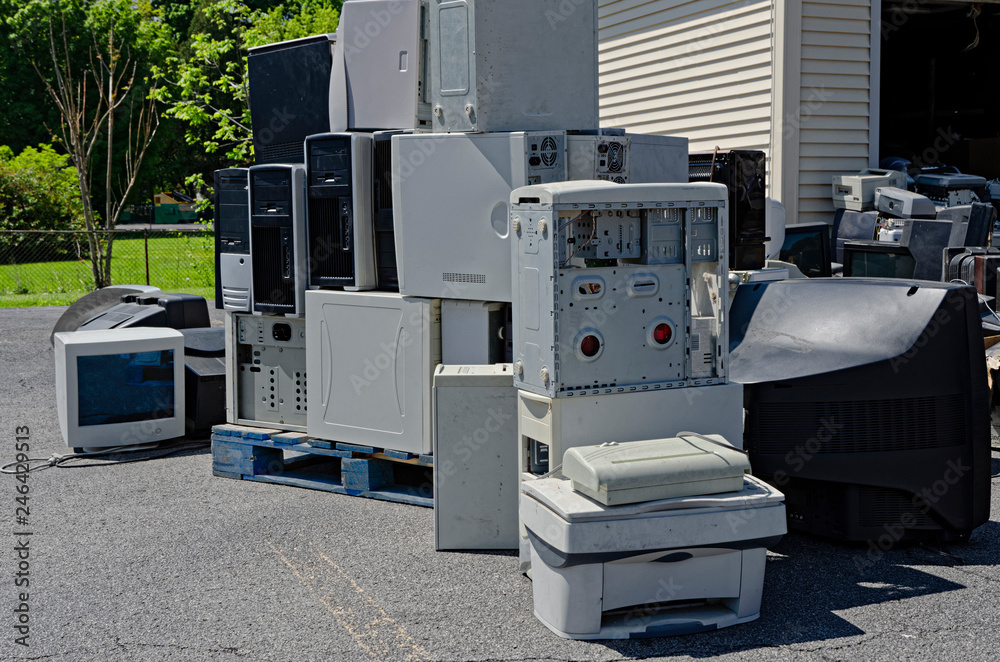 Naklejka premium Electronic Equipment Ready For ReCycle