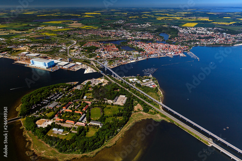 Stralsund, Ruegenbruecke, Daenholm, Mecklenburg-Vorpommern, Deutschland, Luftaufnahme photo