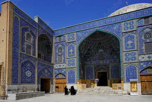 Sheich Lotfullah Mosque, Masjed-e Lotfullah, Imam Square, Meydan-e Naqsh-e Jahan, Isfahan, Iran, Asia photo