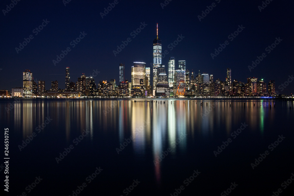 Fototapeta premium singapore skyline at night