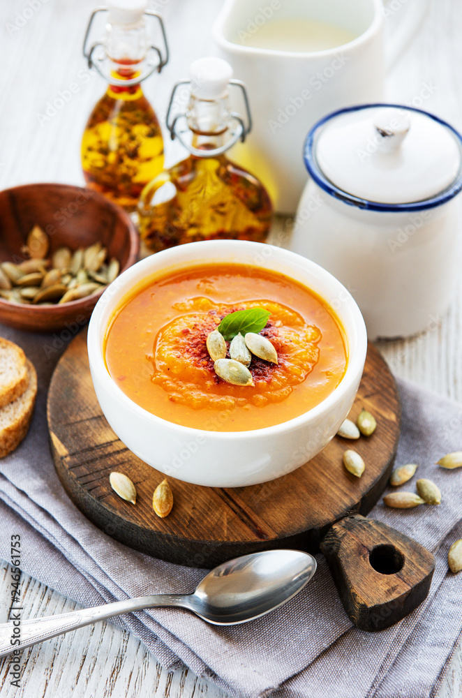 Bowl of pumpkin soup Bowl of pumpkin soup