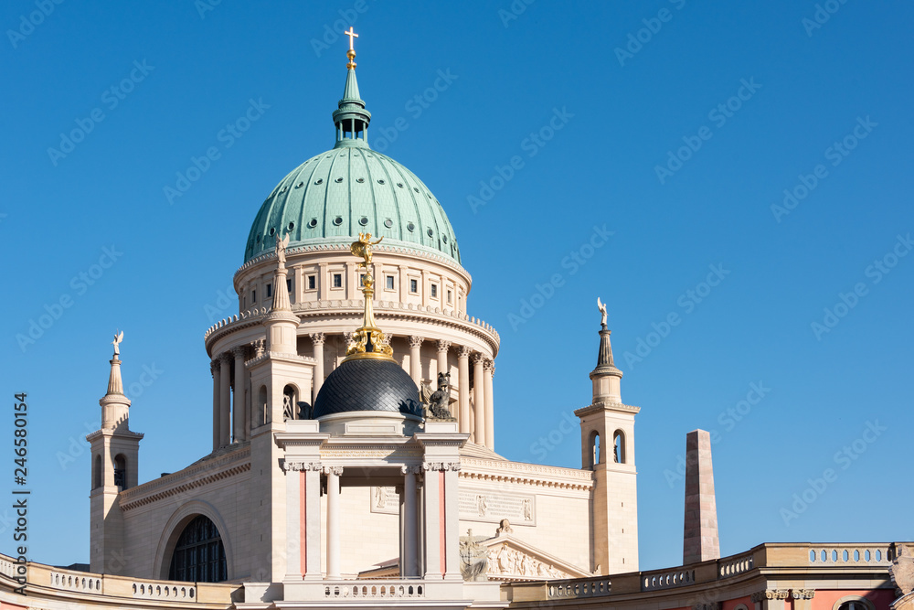Naklejka premium Potsdam die Kuppel der Nikolaikirche