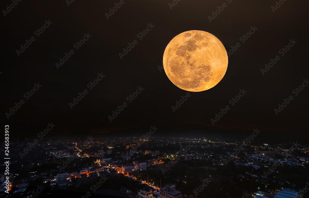 Fototapeta premium Super blood wolf moon eclipse over Chiang Mai city in Thailand, special lunar, 21 Januar 2019.