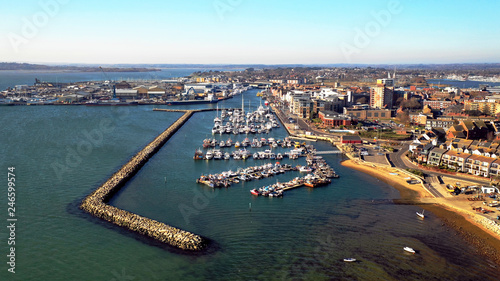 Canvastavla Poole harbour