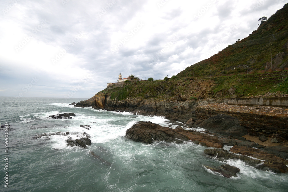 Faro de Cudillero