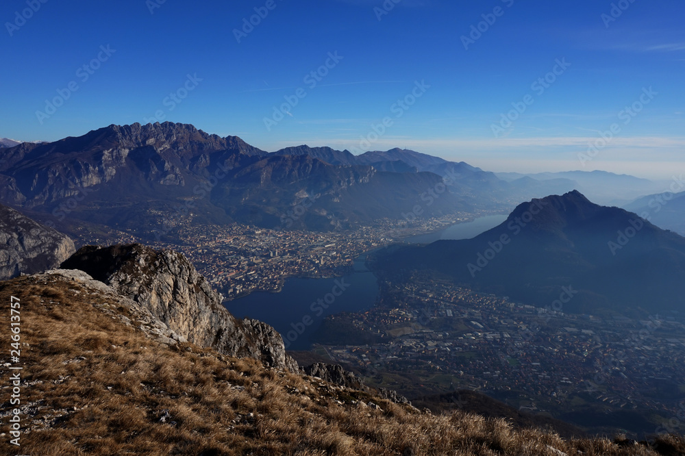 MOUNTAIN AROUND COMO LAKE