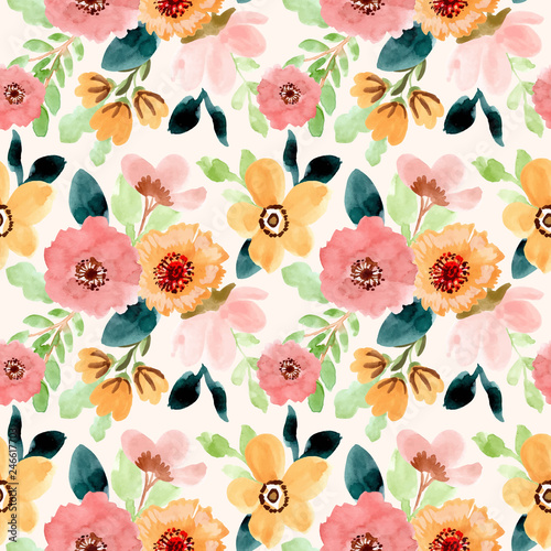 sweet flower watercolor seamless pattern