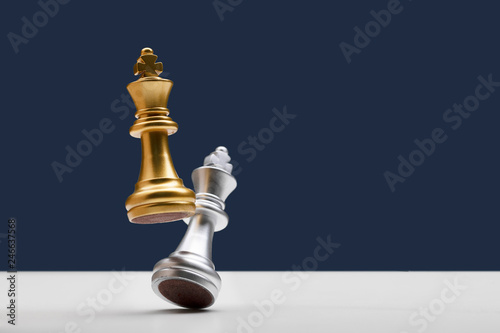 Принти на полотні Gold checkmate silver black chess
