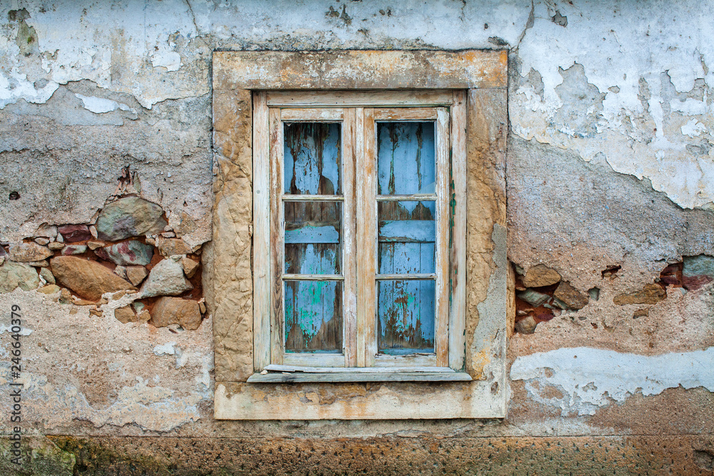 Obraz stare okno #246640379 - Obrazy widok z okna - Picturewall.pl