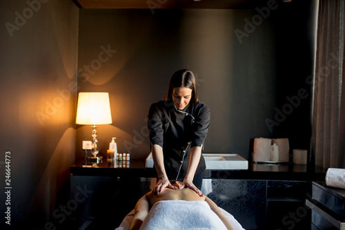 Obraz na plátně Young woman having a massage