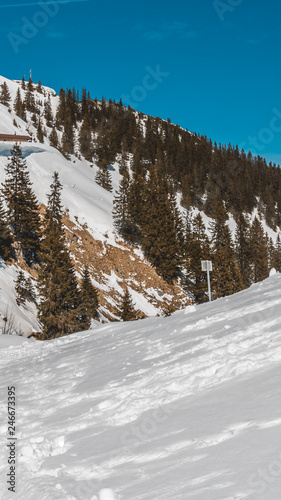 Smartphone HD wallpaper of beautiful alpine winter view at the Wallberg - Bavaria - Germany
