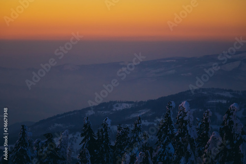 Fototapeta Naklejka Na Ścianę i Meble -  Winter trekking Beskidy mountains Rysianka