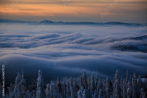Fototapeta Naklejka Na Ścianę i Meble -  Winter trekking Beskidy mountains Rysianka