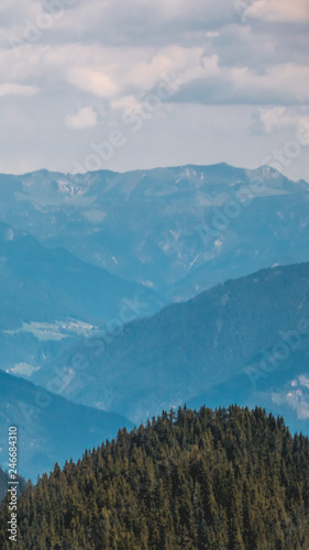 Fototapeta Naklejka Na Ścianę i Meble -  Smartphone HD wallpaper of beautiful alpine view at Fuegen - Tyrol - Austria