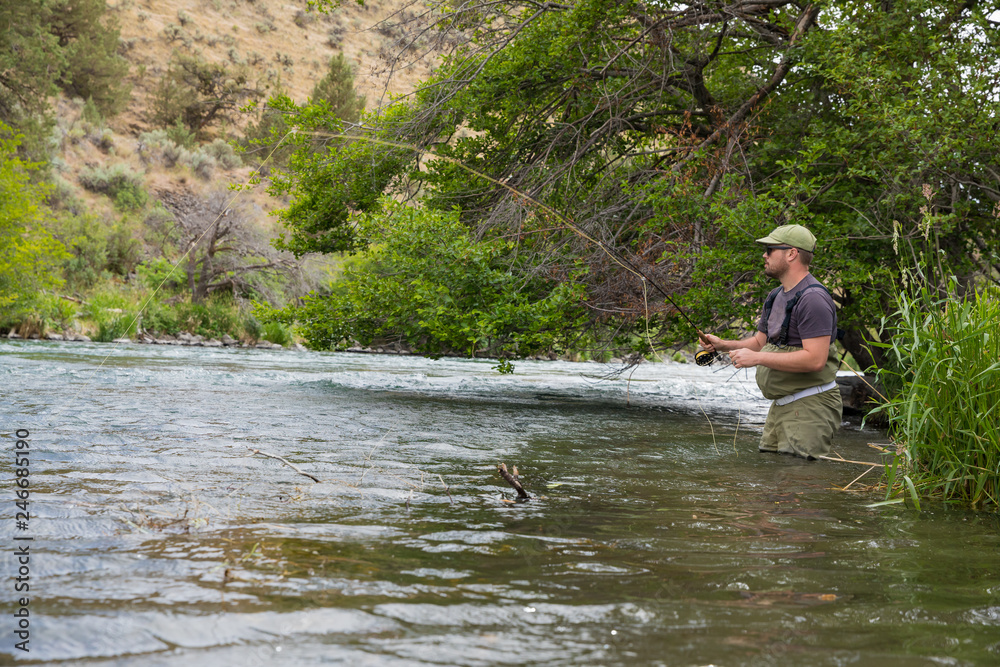 Lower Deschutes River Oregon Fly Fishing Trip in May