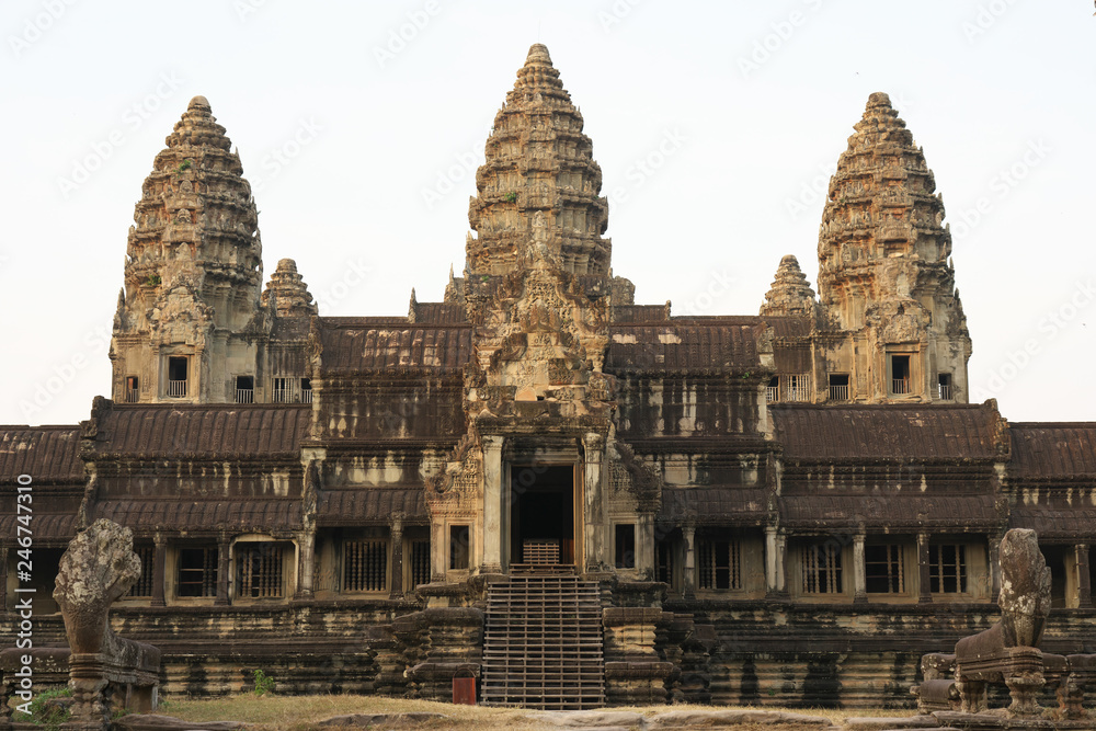 Naklejka premium Siem Reap,Cambodia-January 11, 2019: Angkor Wat South Gallery in Siem Reap, Cambodia. 