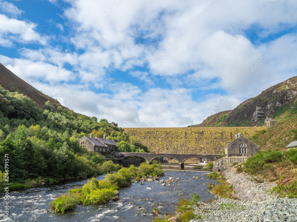 Fototapeta premium Elan Valley Dam, Rhayader, Wales