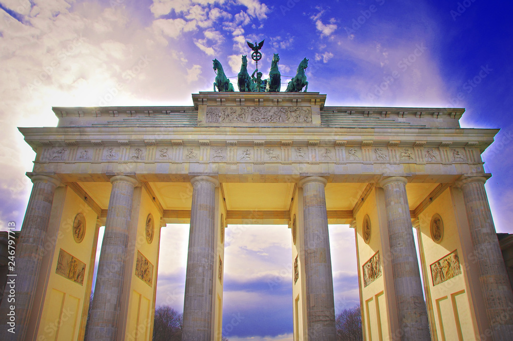 Fototapeta premium The Brandenburg Gate in Berlin, Germany. A symbol of Berlin and German division during the Cold War, it is now a national symbol of peace and unity.