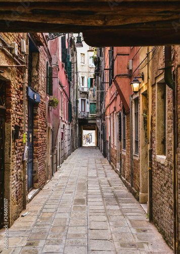 Fototapeta Naklejka Na Ścianę i Meble -  Small street in Venice
